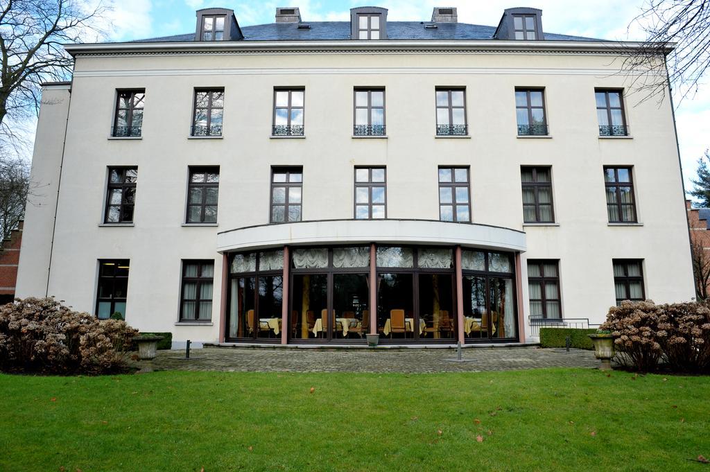 Hotel Kasteel Solhof Aartselaar Екстериор снимка